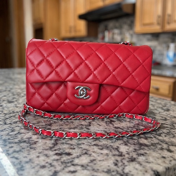 Red Quilted Flap Crossbody Bag – Classic & Timeless Style - Picture 2 of 16